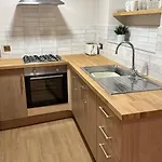 Victoria Boutique سكيبتون